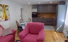 Oriella Apartmans And Room