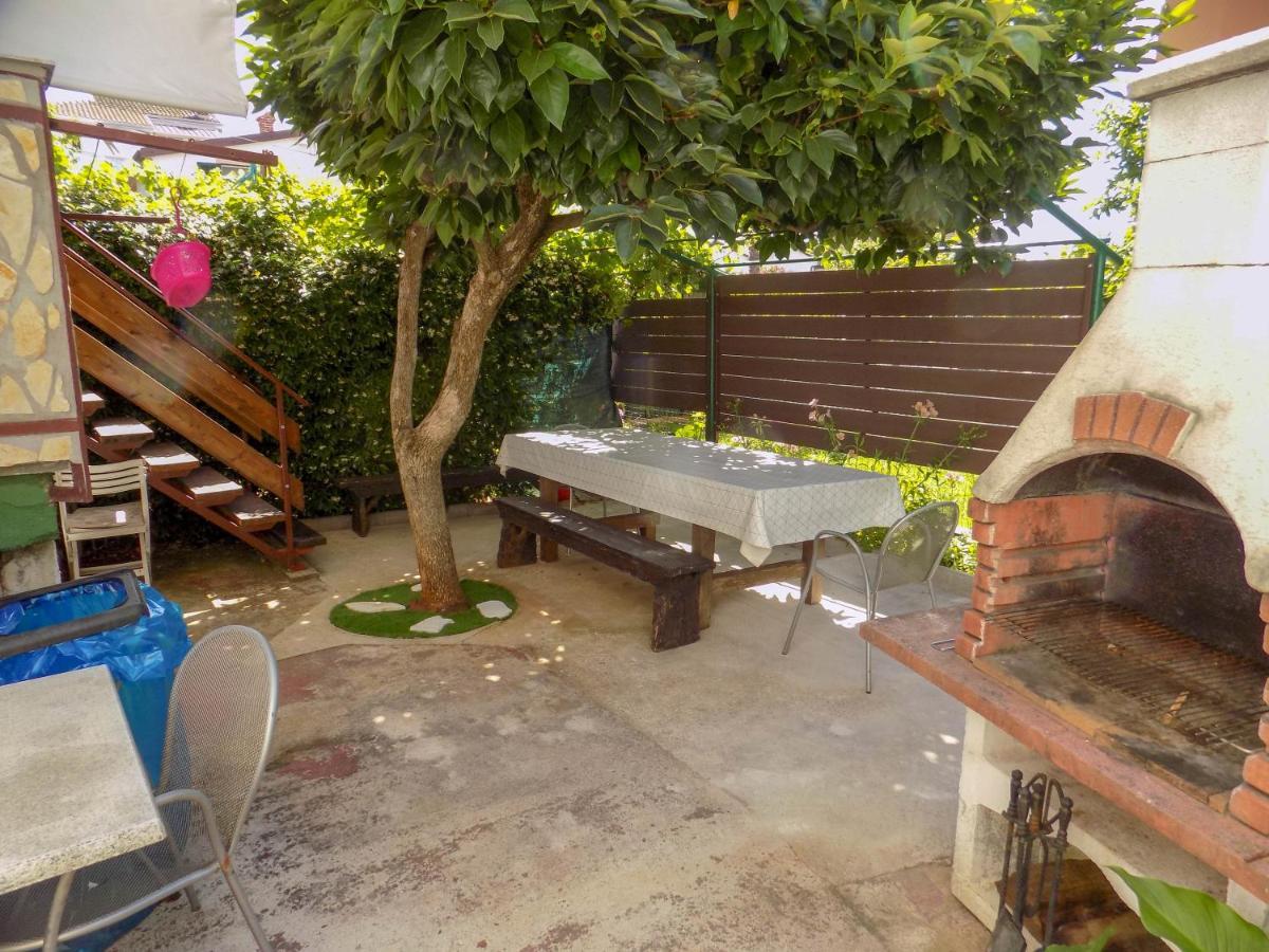 Oriella Apartmans And Room Novigrad Istria Exterior foto