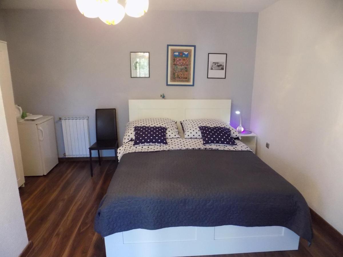 Oriella Apartmans And Room Novigrad Istria Exterior foto